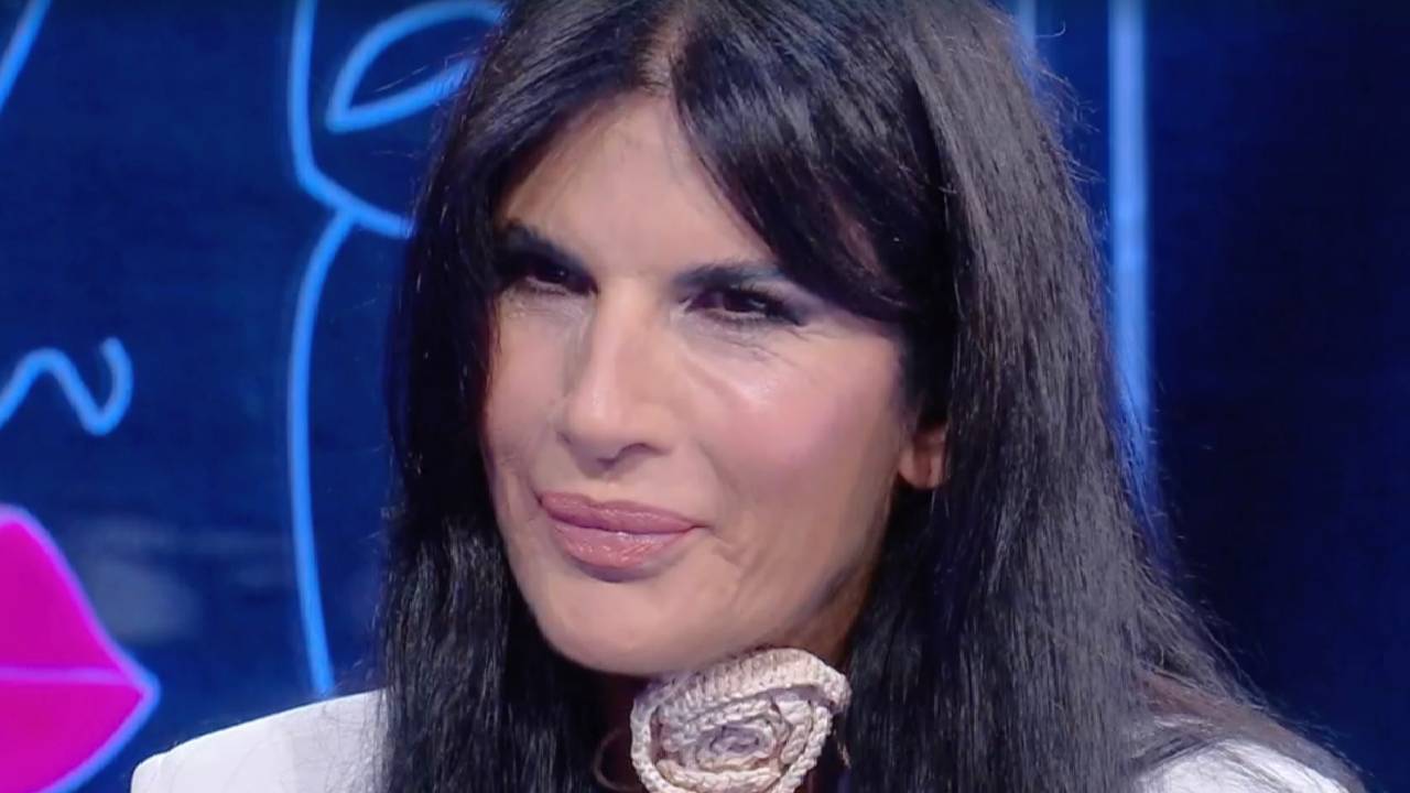 Pamela Prati in lacrime in tv: “Dolore disumano, non l’avevo mai rivelato”