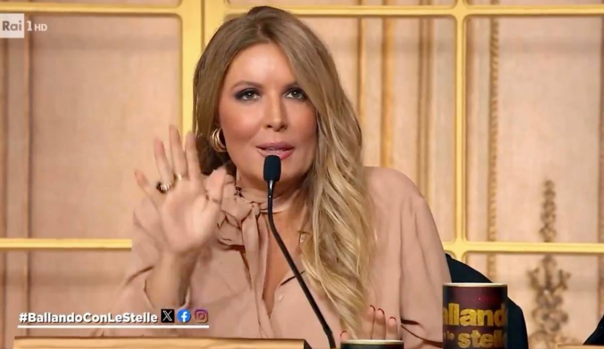 Selvaggia Lucarelli Show: tutti i suoi commenti pungenti contro cast e giurati