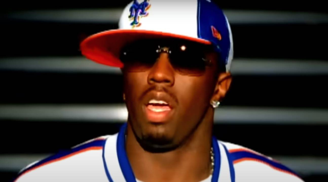 Uomo denuncia Diddy: “Cosa mi ha fatto quando avevo 16 anni”