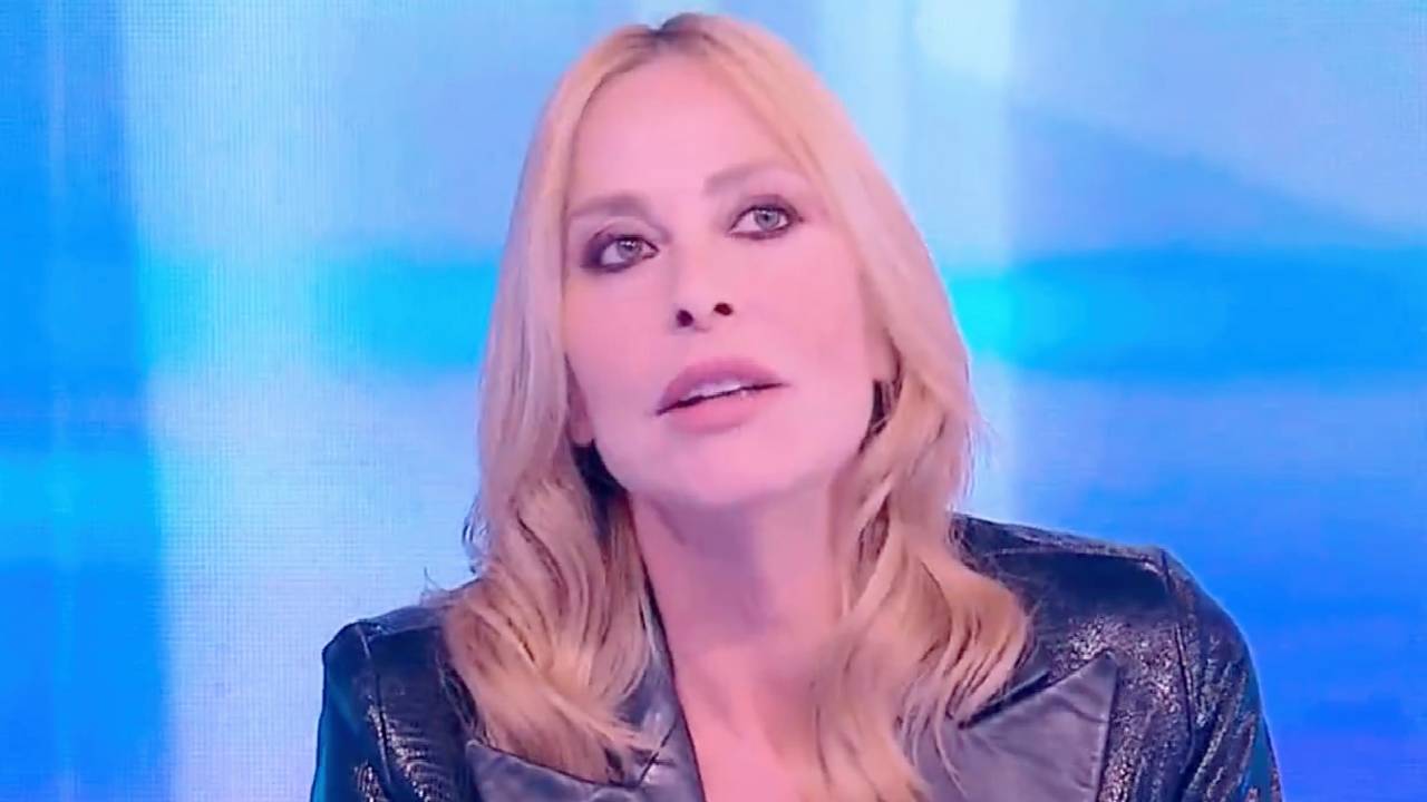 Stefania Orlando smaschera un gieffino: “Illude e prende energie”