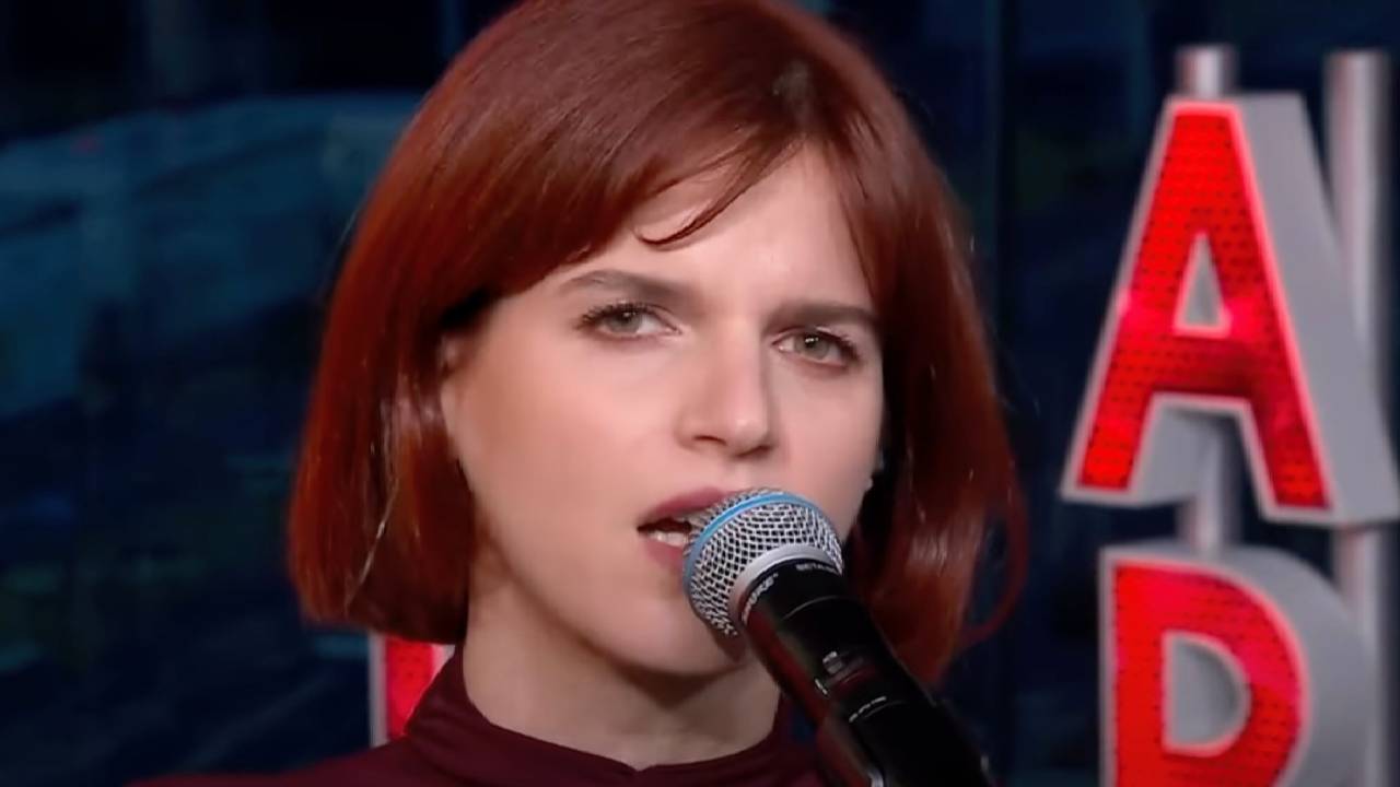 Chiara Galiazzo canta il suo pezzo scartato da Sanremo 2025 e sorprende